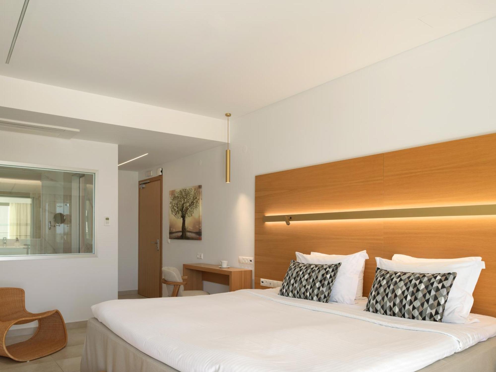 High Beach White - Adults Only Malia  Exterior photo
